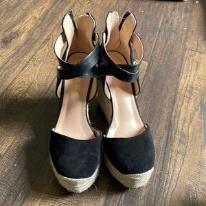 black wedges 6 1/2